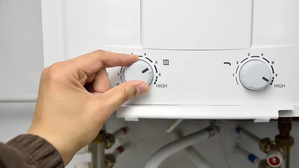 مقایسه آبگرمکن گازی با برقی