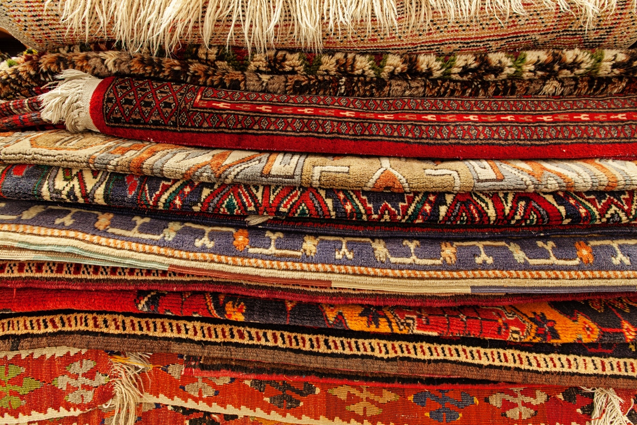تشخیص فرش دستباف از ماشینی با 6 روش کاربردی [راز فرش فروشان]