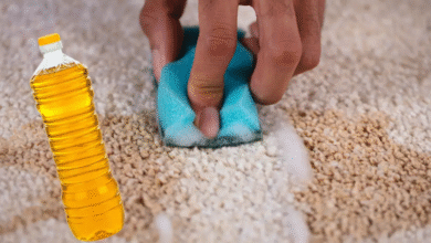 آموزش پاک کردن روغن از روی فرش حتی لکه قدیمی در کوتاه‌ترین زمان