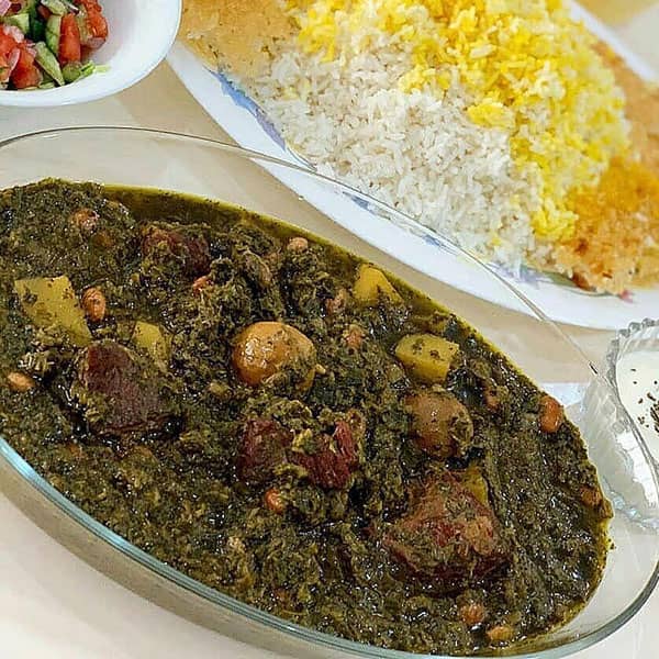 راز درست کردن قورمه سبزی سیاه و خوش رنگ (2 نکته مهم)