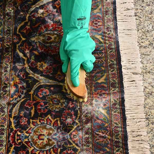 قالیشویی در ایام عید قالیشویی در ایام عید