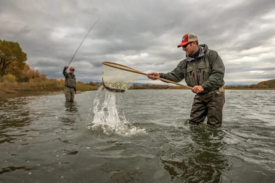 تعبیر خواب ماهیگیری و صید 🎣 (کامل و رایگان | از نظر معبران و موضوعات مختلف) تعبیر خواب ماهیگیری و صید 🎣 (کامل و رایگان | از نظر معبران و موضوعات مختلف)