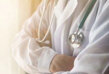 بهترین فوق تخصص جراحی پلاستیک و ترمیمی چشم در شهرکرد + آدرس و تلفن