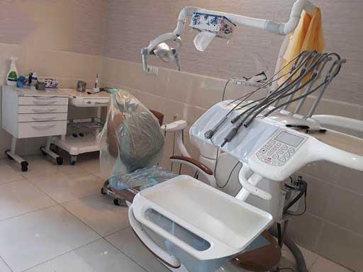 لیست کلینیک های دندانپزشکی شهرکرد به همراه آدرس و تلفن