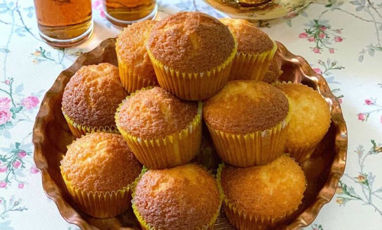 مواد لازم و آموزش کیک آجیلی خانگی (مرحله به مرحله)