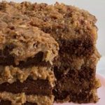 مواد لازم و آموزش کیک شکلاتی آلمانی خانگی (مرحله به مرحله)