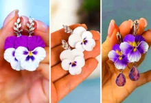 گوشواره مدرن گل بنفشه (جدیدترین مدل های ترند امسال ۱۴۰۴ - ۲۰۲۵)