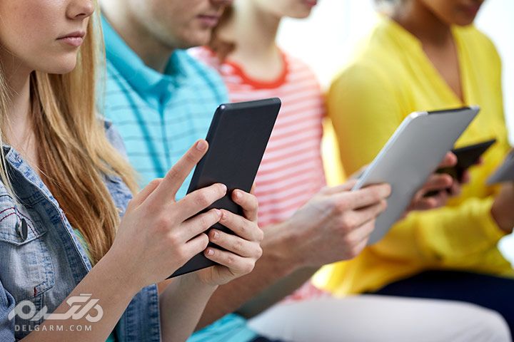 اثرات جانبی جدی استفاده بیش از حد گوشی های هوشمند ، موبایل ، تلفن همراه ، تلفن های هوشمند ، عوارض استفاده از موبایل
