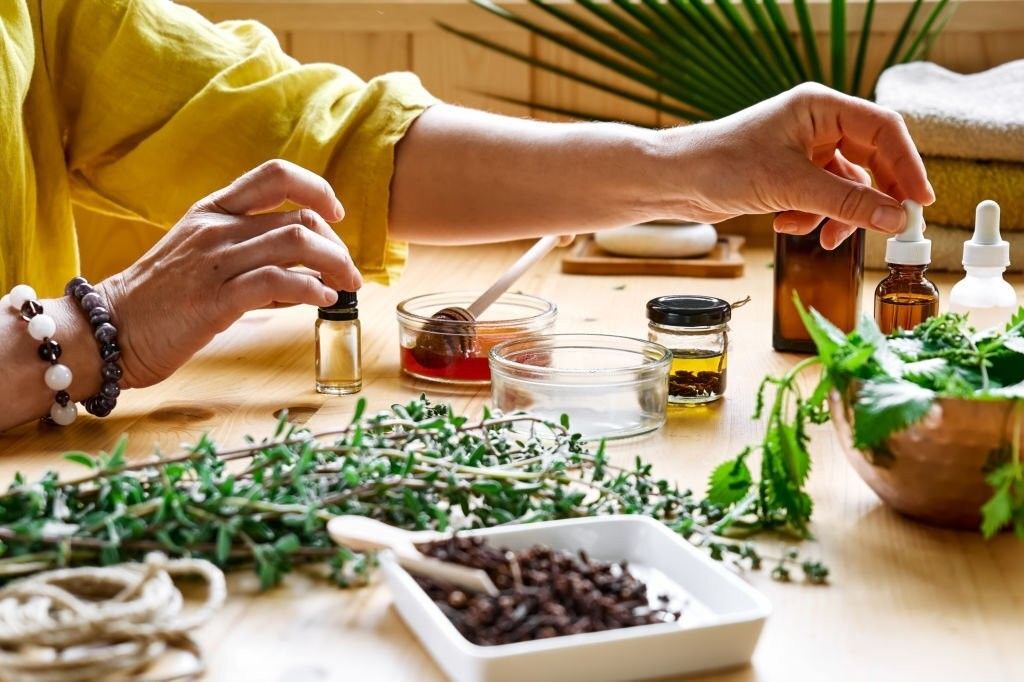 ماساژ شمع با روغن 