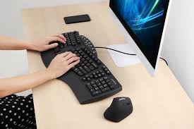 چطور سریع تایپ کنیم | صفر تا صد یادگیری سریع تایپ کردن