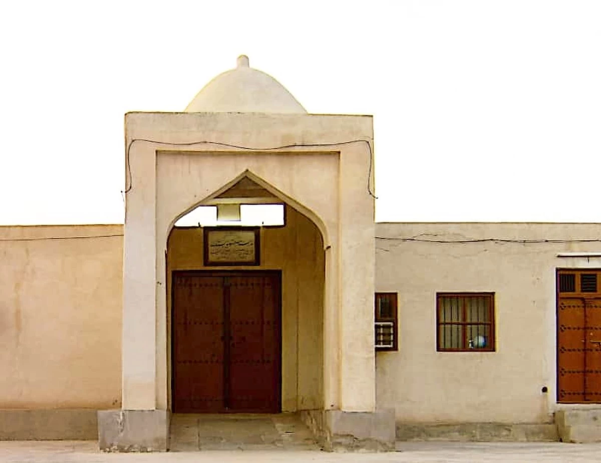 مدرسه مصطفویه بستک در هرمزگان و ویژگی های معماری آن (+ تصاویر) مدرسه مصطفویه بستک در هرمزگان و ویژگی های معماری آن (+ تصاویر)