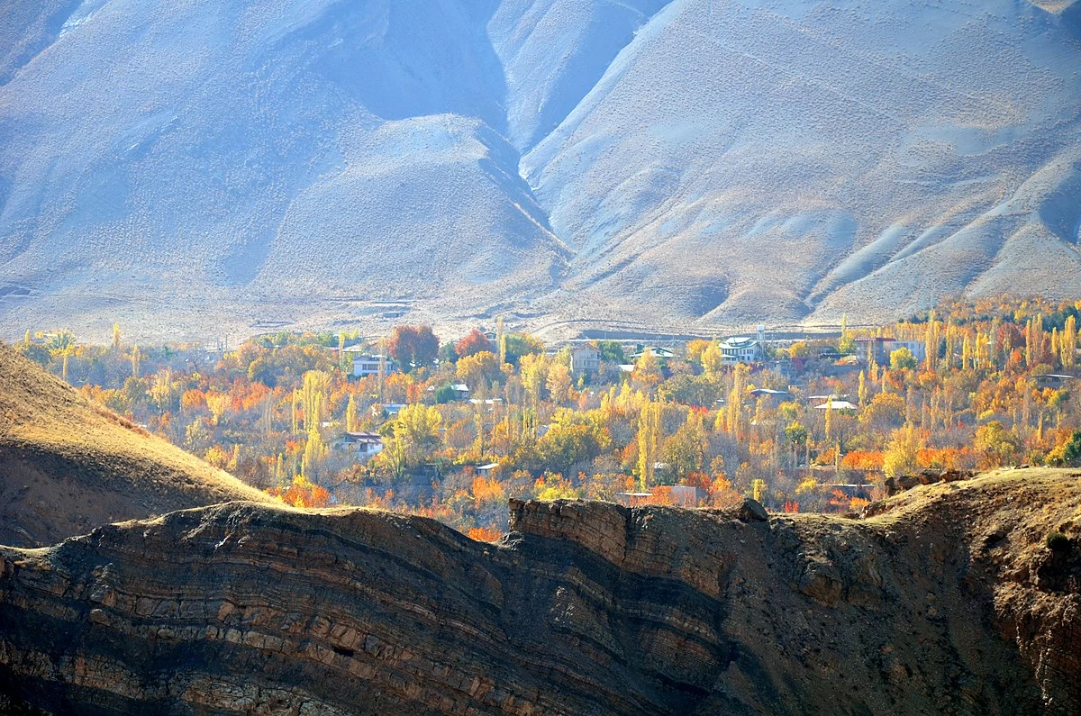 همه آنچه قبل از رفتن به روستای ارنگه باید بدانید (+ تصاویر) همه آنچه قبل از رفتن به روستای ارنگه باید بدانید (+ تصاویر)