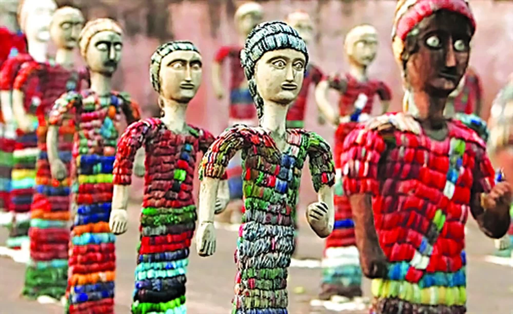 دسترسی به باغ سنگی چاندیگار هند