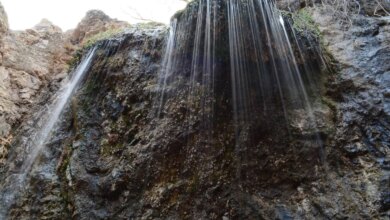 آبشار هندس کجاست؟ زیباترین آبشار چشمه ای در ساوه (+ تصاویر)