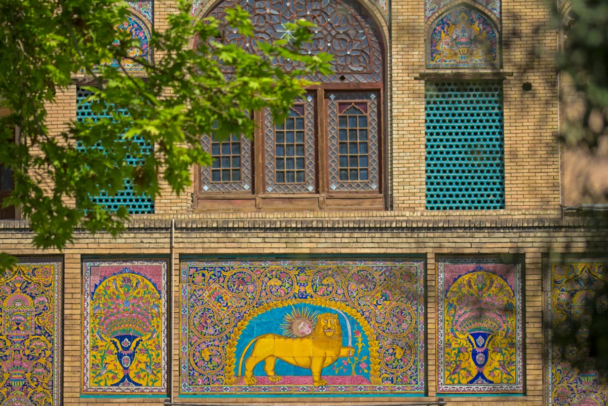 مکان های دیدنی باستانی تهران که شما را به اعماق تاریخ می برند (2 نکته مهم) مکان های دیدنی باستانی تهران که شما را به اعماق تاریخ می برند (2 نکته مهم)