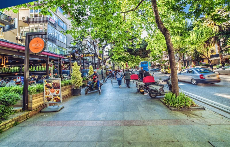 گوز تپه کجاست و چرا به این نام معروف شده است ؟