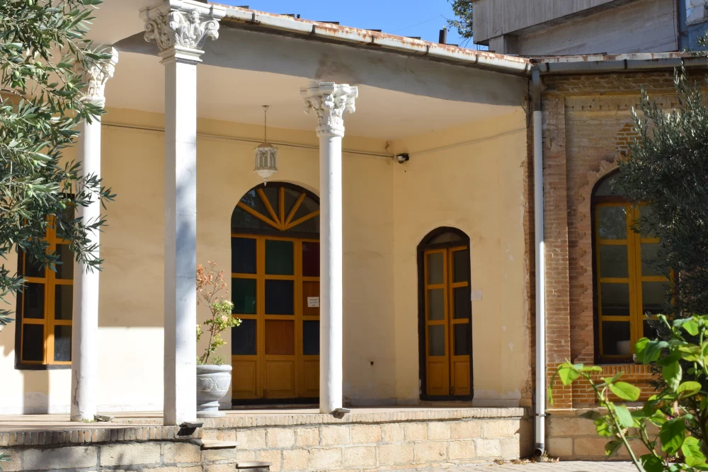 ویژگی کاخ فلاحتی