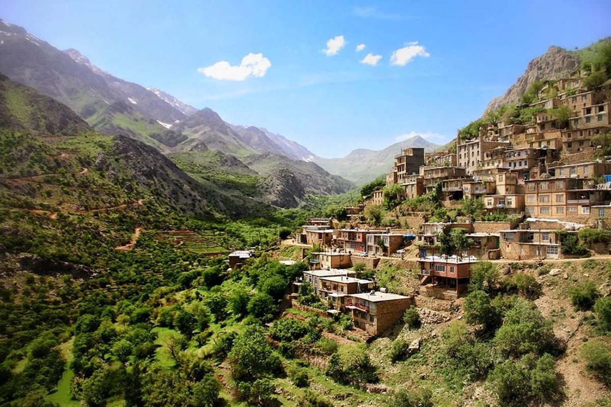 روستای سفید برگ : روستایی دیدنی در کرمانشاه (+ تصاویر)