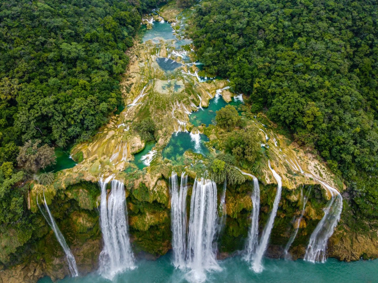 آبشار زال کجاست؟