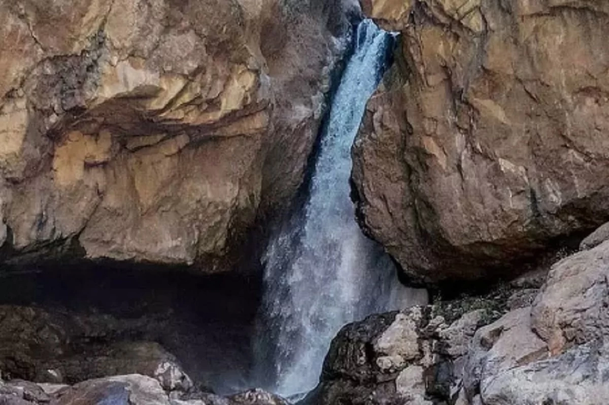 آبشار گُر یا کرکبود طالقان کجاست ؟ (+ تصاویر)