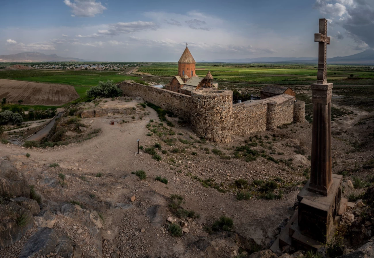 صومعه خور ویراپ