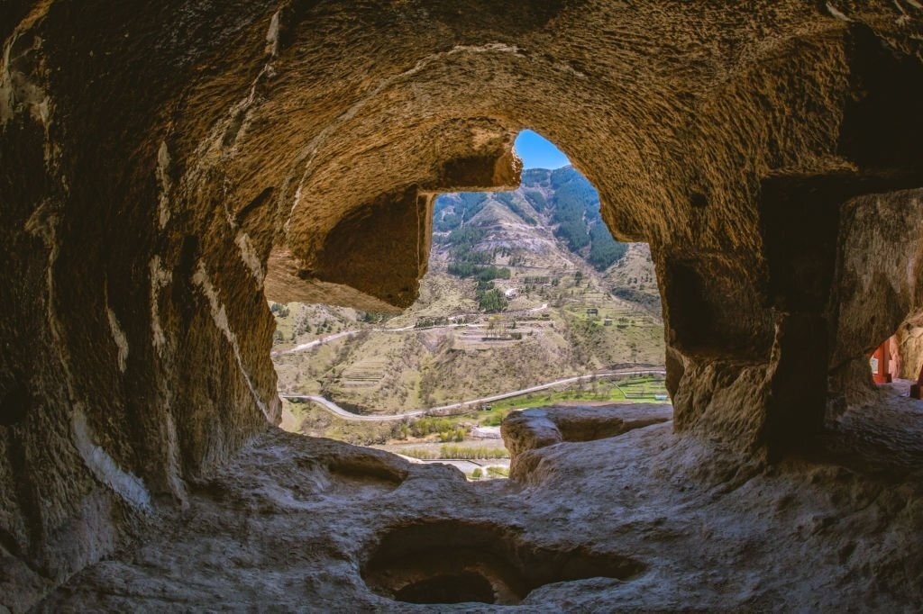 عکس شهرک سنگی واردزیا در گرجستان 