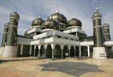 مسجد کریستالی کجاست؟ + همه آنچه قبل از رفتن باید بدانید (+ تصاویر)