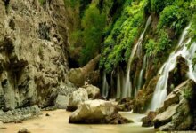 آبشار هفت چشمه کجاست؟ راهنمای جامع بازدید + عکس و آدرس (+ تصاویر)