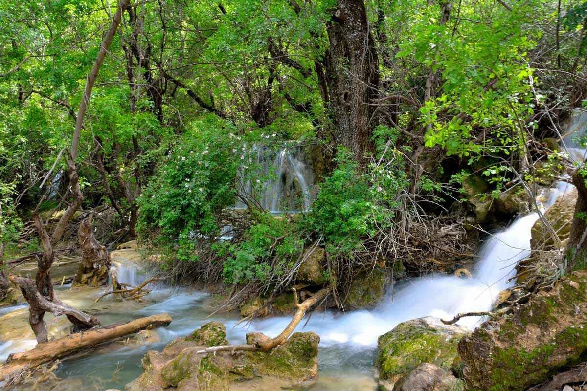 تصاویر آبشار بابا رمضان کلات