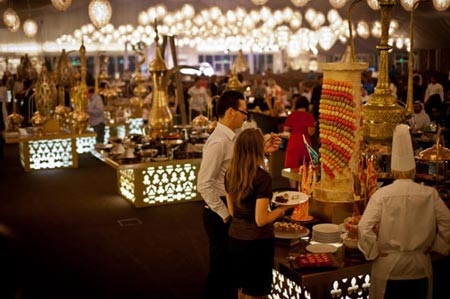 در ماه رمضان گردشگری کدام کشورها رونق بیشتری دارد؟ (+ تصاویر) در ماه رمضان گردشگری کدام کشورها رونق بیشتری دارد؟ (+ تصاویر)