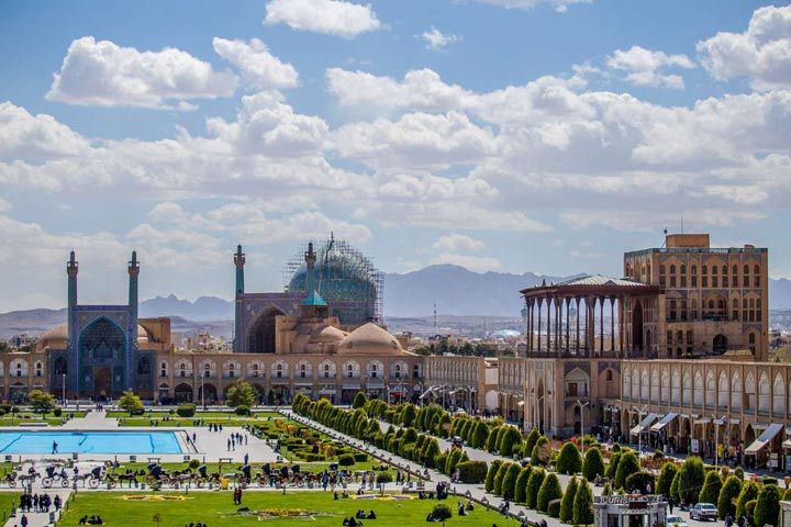 سفر به جاهای دیدنی اصفهان و دیدن نصفی از جهان (+ تصاویر)