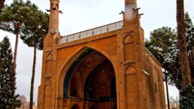 با رازهای پنهان منارجنبان اصفهان آشنا شوید + فیلم (+ تصاویر)