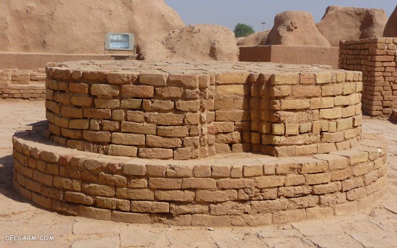 معبد چغازنبیل چه بخش هایی دارد