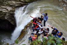 آشنایی با طبیعت زیبا و بکر آبشار ویسادار در استان گیلان (+ تصاویر)