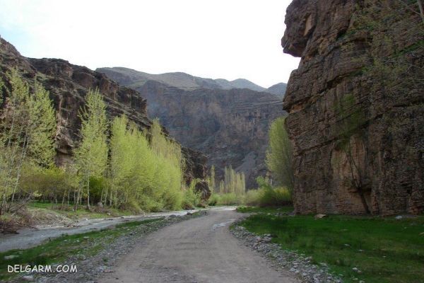 جاذبه های طبیعی مشهد