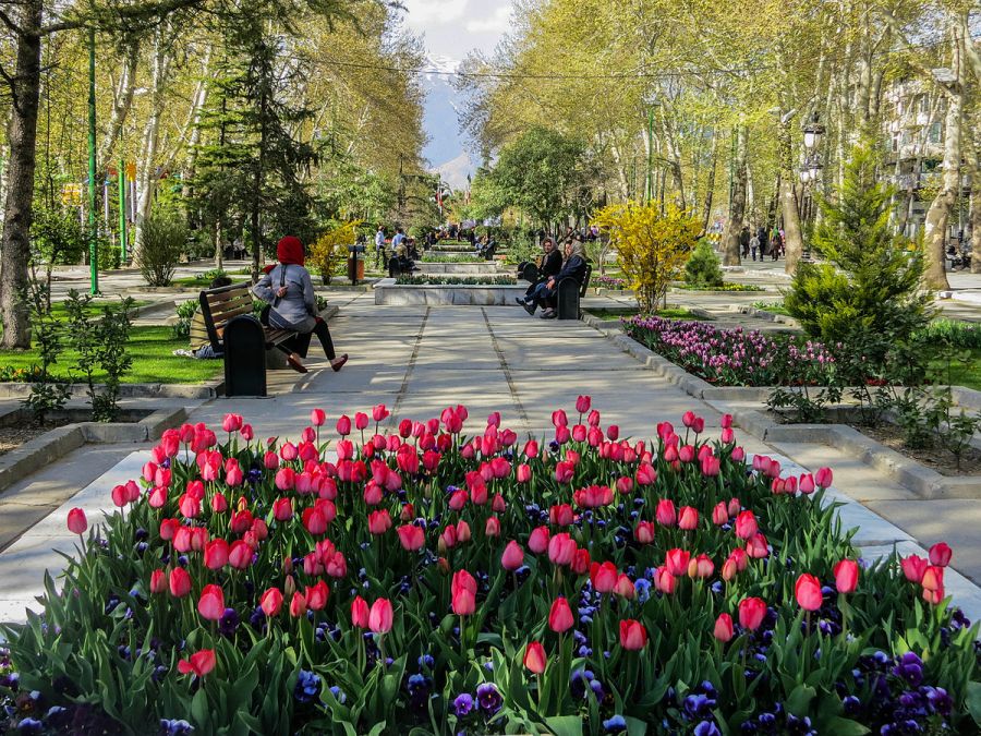 آشنایی با بهترین و معروف ترین پارک های تهران (+ تصاویر) آشنایی با بهترین و معروف ترین پارک های تهران (+ تصاویر)