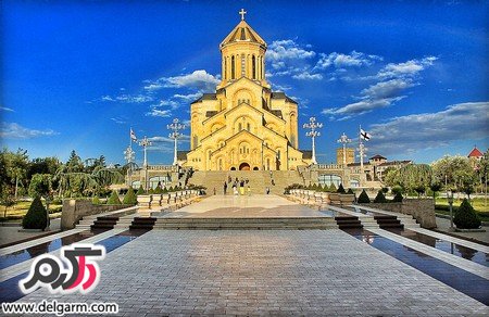 معرفی کلیسای جامع تثلیث همراه با تصاویری دیدنی از آن