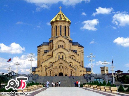 معرفی کلیسای جامع تثلیث همراه با تصاویری دیدنی از آن