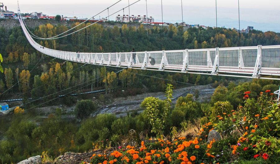 جاذبه های گردشگری پل معلق پیرتقی در اردبیل (+ تصاویر)
