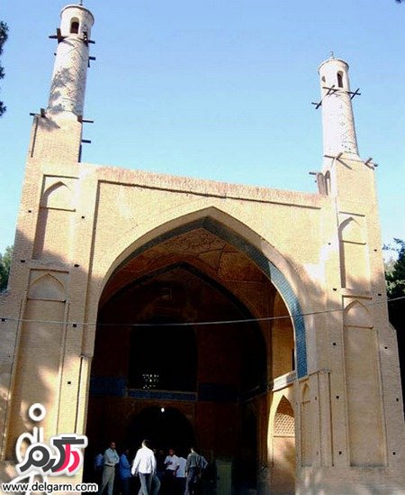 منارجنبان اصفهان با قابلیت تکان خوردن