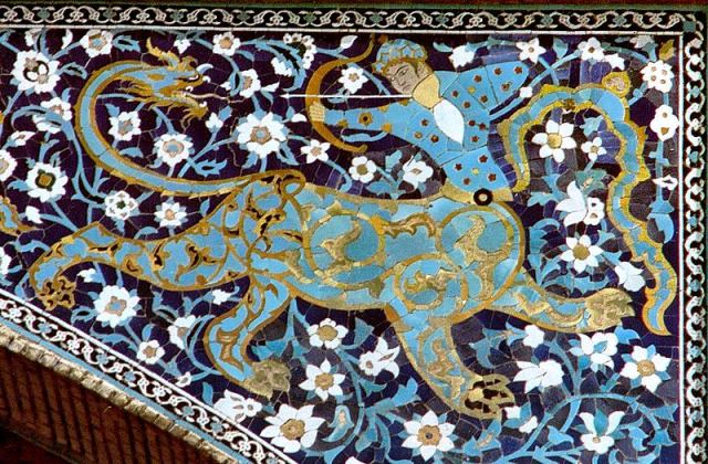 سر در وبازار قیصریه اصفهان