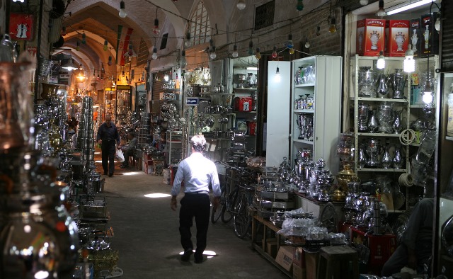 سر در وبازار قیصریه اصفهان