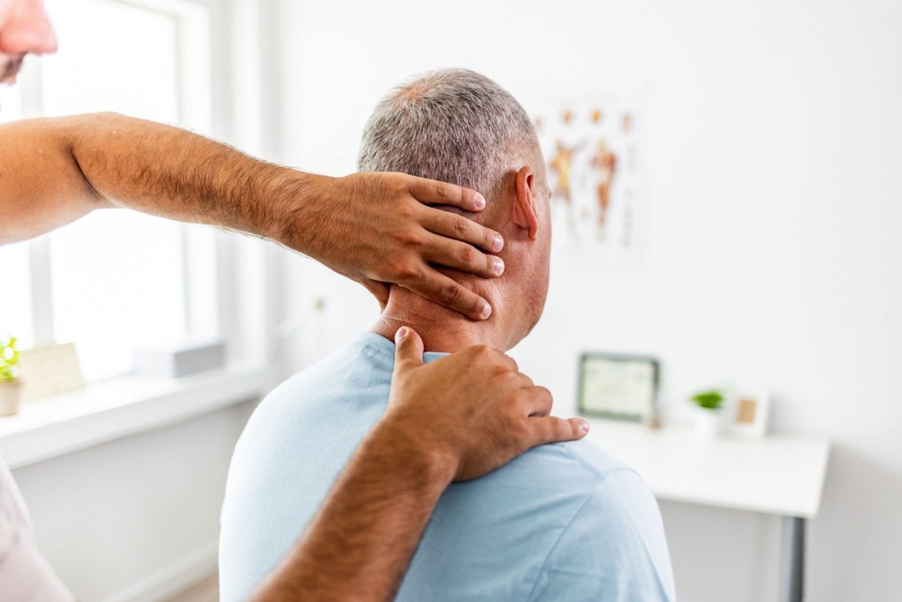 علائم دیسک کمر و گردن