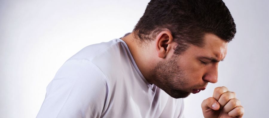خارش گلو  و درمانهای خانگی موثر آن (2 نکته مهم)