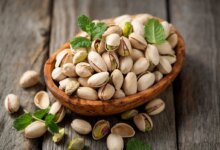 اهمیت مصرف پسته در کنترل قند خون / مفید برای بیماران دیابتی (2 نکته مهم)
