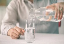 دمای مناسب آب برای نوشیدن باید چقدر باشد ؟ (2 نکته مهم)