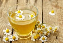 خوابی آرام با دمنوش بابونه (2 نکته مهم)