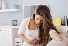 علائم و نشانه های عفونت باکتریایی واژن در زنان و درمان سریع این عارضه در منزل (2 نکته مهم)
