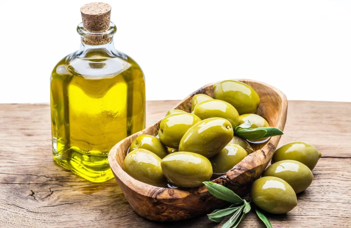 100 گرم زیتون چقدر کربوهیدرات دارد ؟ (2 نکته مهم)