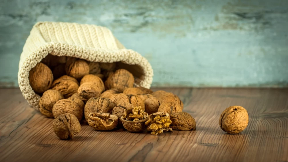 کنترل فشار خون با گردو